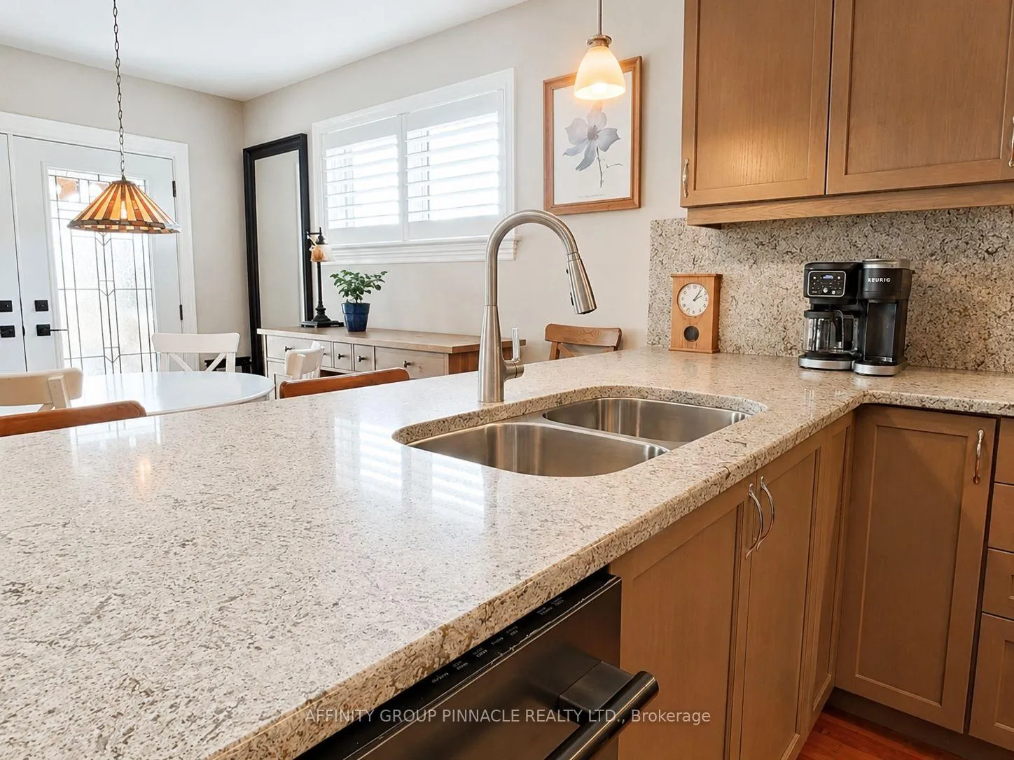 Photo 19 of 28 Liam Street, Kawartha Lakes, Lindsay — HOMEH