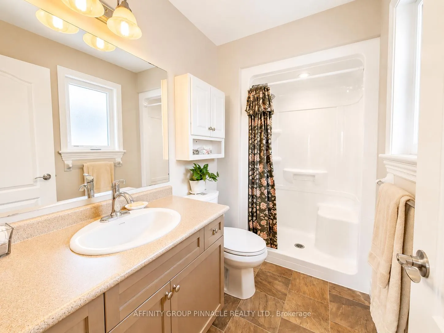Photo 28 of 28 Liam Street, Kawartha Lakes, Lindsay — HOMEH