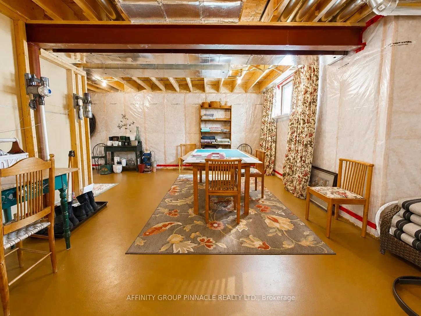 Photo 31 of 28 Liam Street, Kawartha Lakes, Lindsay — HOMEH