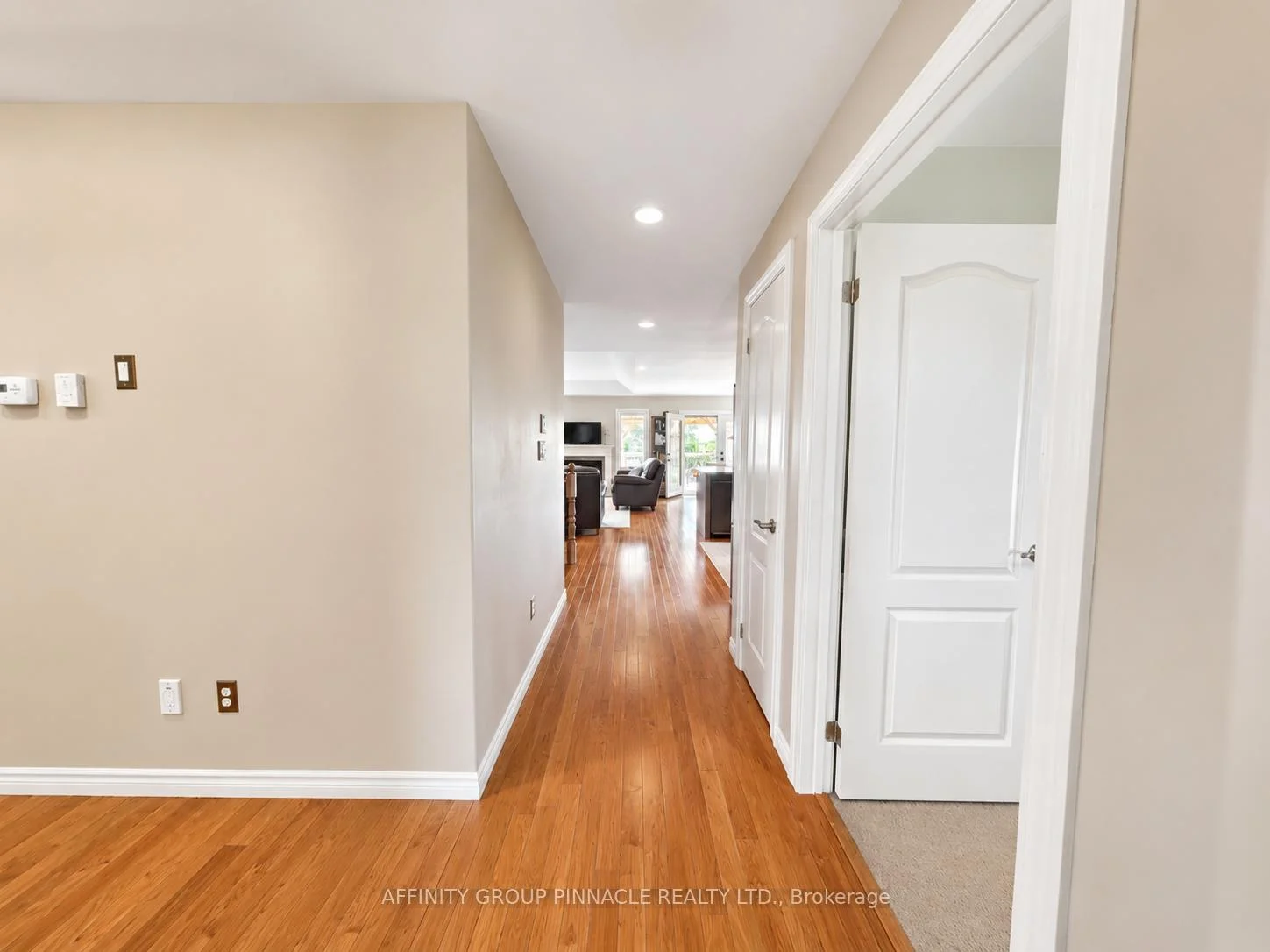 Photo 53 of 28 Liam Street, Kawartha Lakes, Lindsay — HOMEH