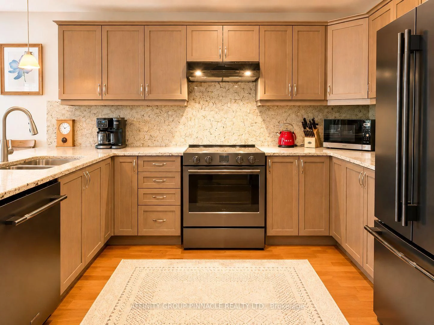 Photo 54 of 28 Liam Street, Kawartha Lakes, Lindsay — HOMEH