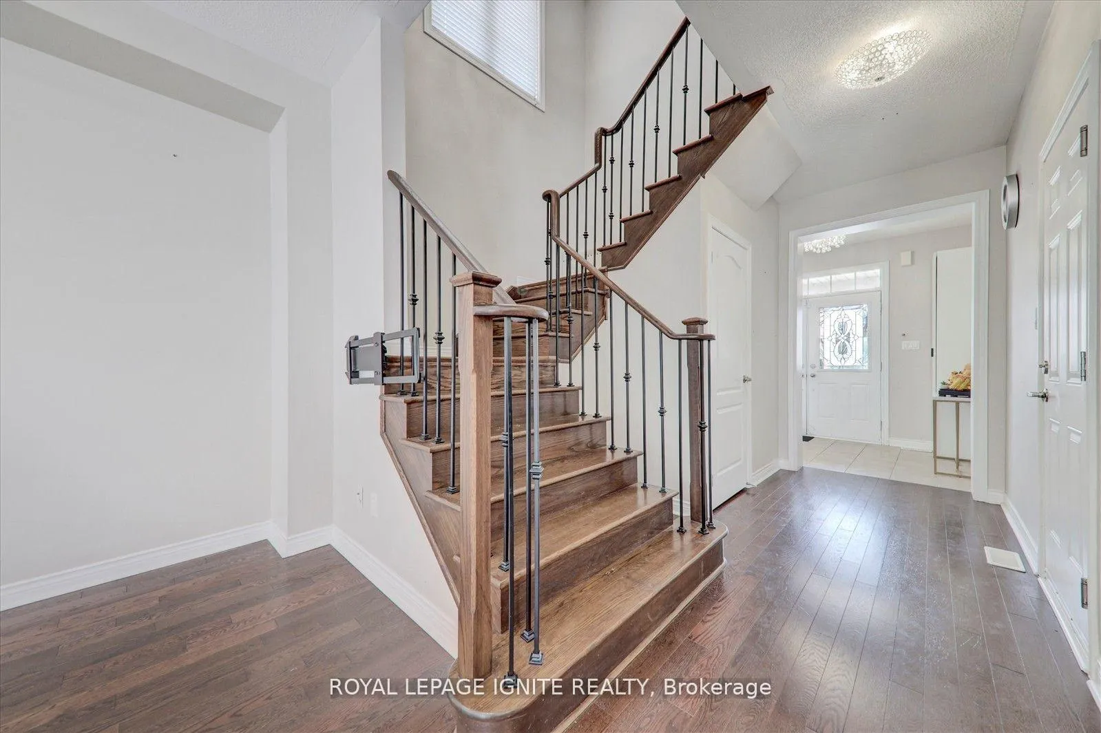 Photo 6 of 102 Garrardview Street, Ajax, Northeast Ajax — HOMEH