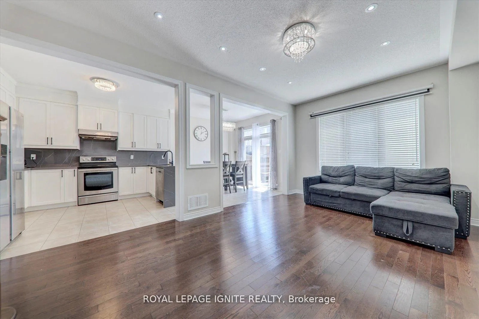 Photo 9 of 102 Garrardview Street, Ajax, Northeast Ajax — HOMEH