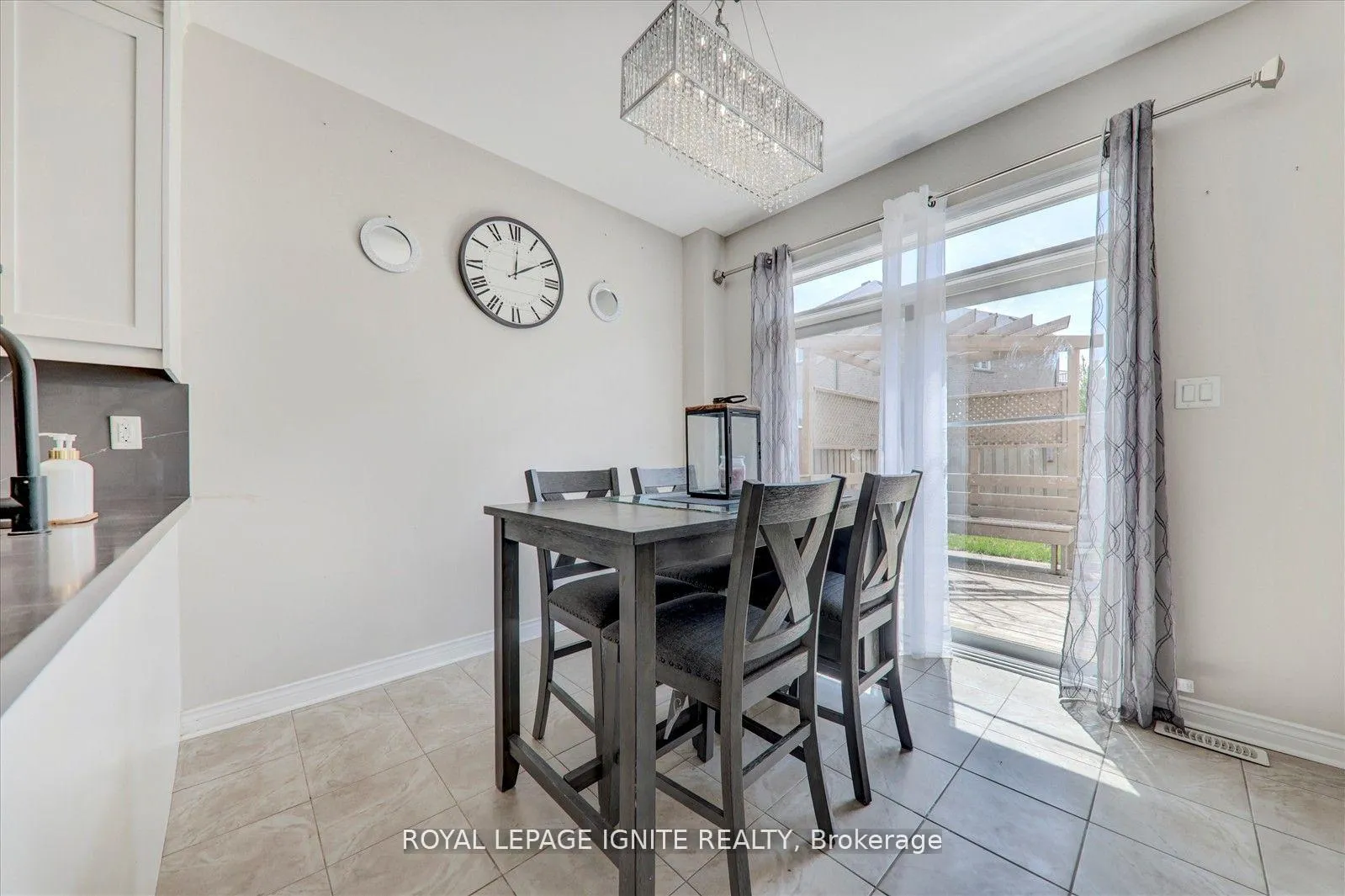 Photo 10 of 102 Garrardview Street, Ajax, Northeast Ajax — HOMEH