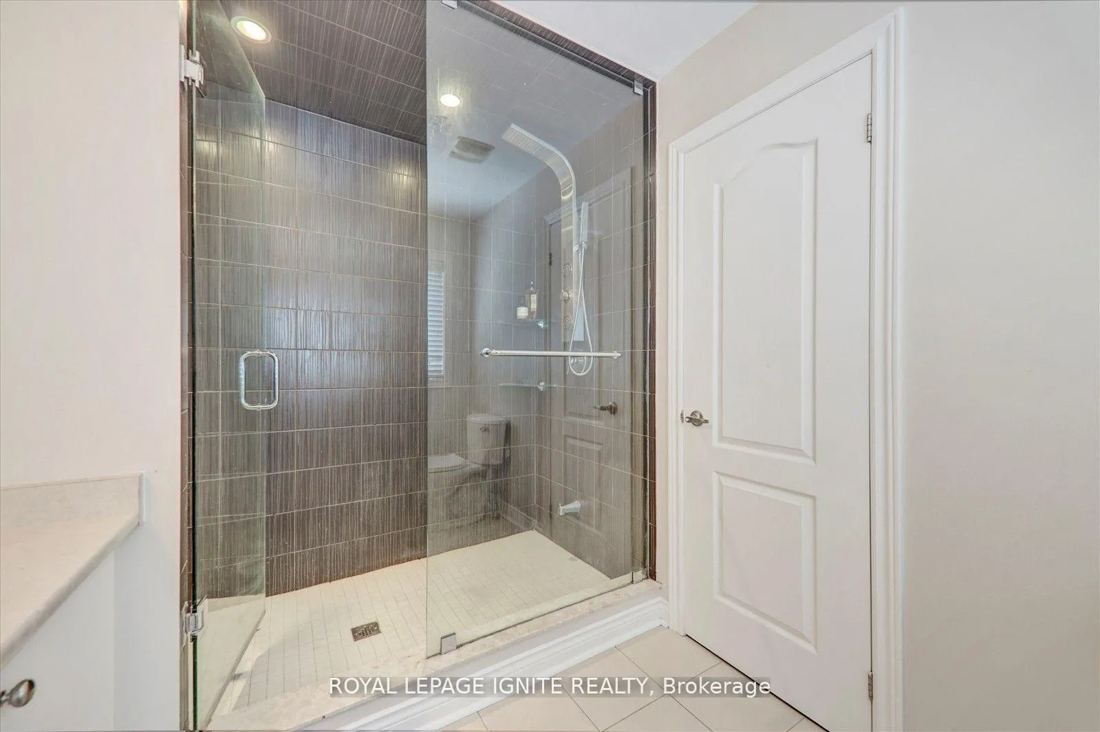 Photo 21 of 102 Garrardview Street, Ajax, Northeast Ajax — HOMEH