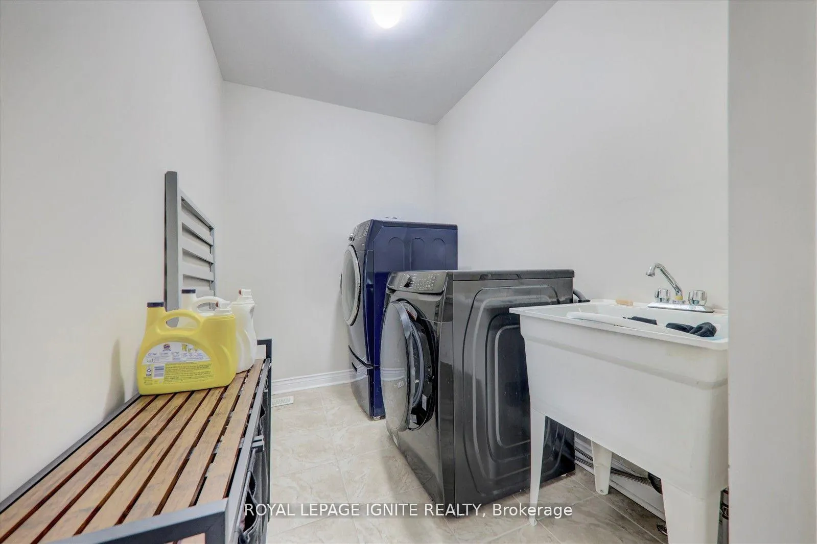 Photo 26 of 102 Garrardview Street, Ajax, Northeast Ajax — HOMEH