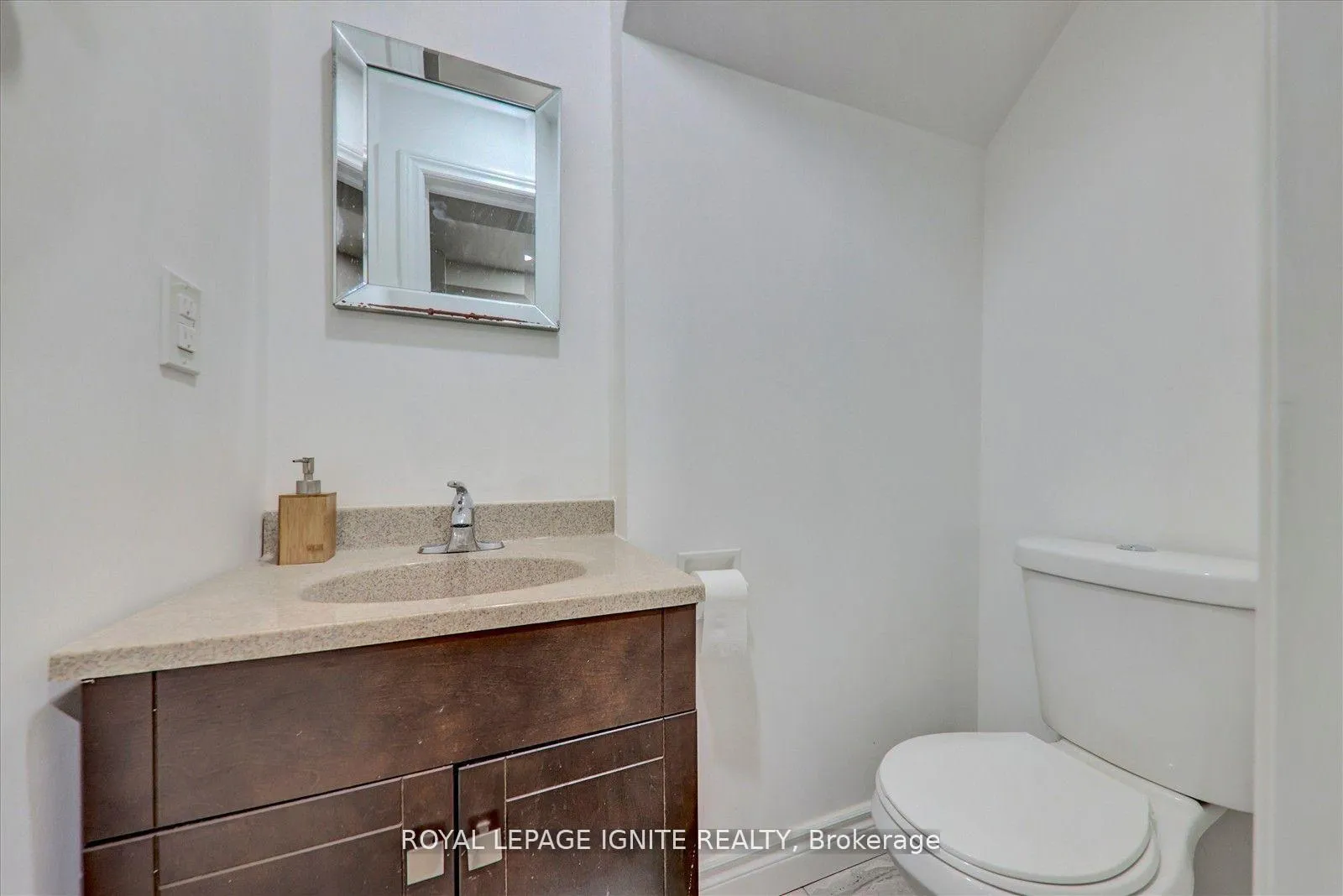Photo 31 of 102 Garrardview Street, Ajax, Northeast Ajax — HOMEH