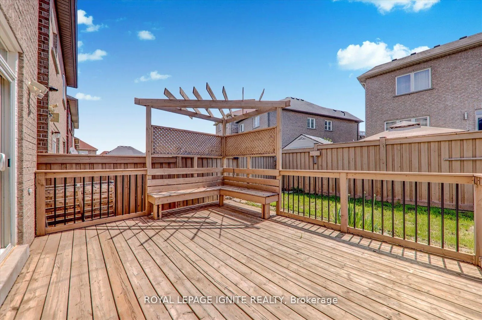 Photo 32 of 102 Garrardview Street, Ajax, Northeast Ajax — HOMEH