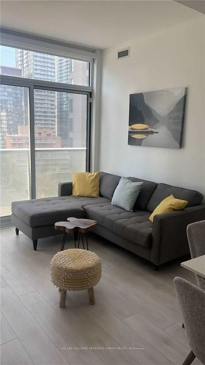 Photo 6 of Unit 805, 501 Yonge Street, Toronto, Church-Yonge Corridor — HOMEH