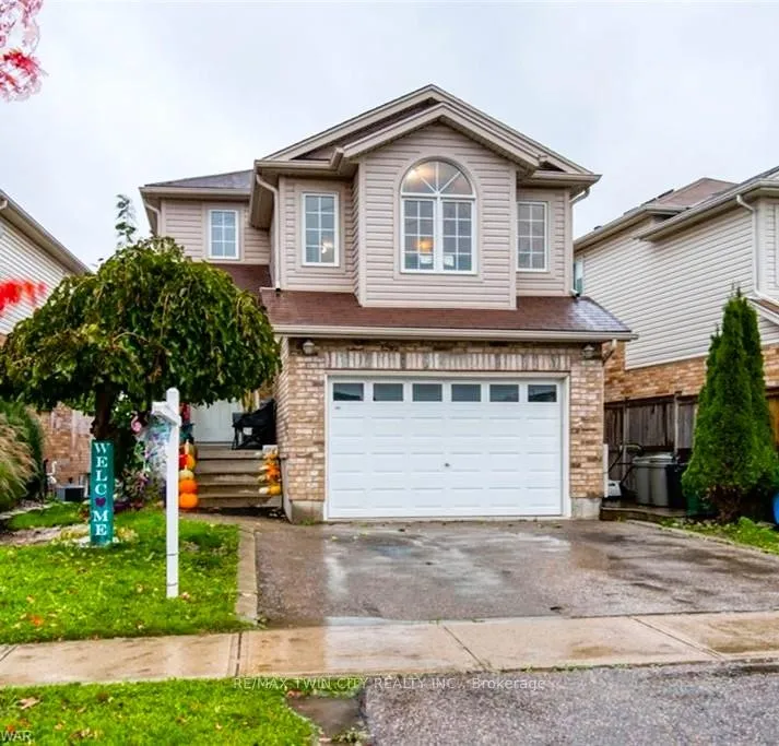 Photo 1 of Unit UPPER, 490 Activa Avenue, Kitchener, Larentian West — HOMEH