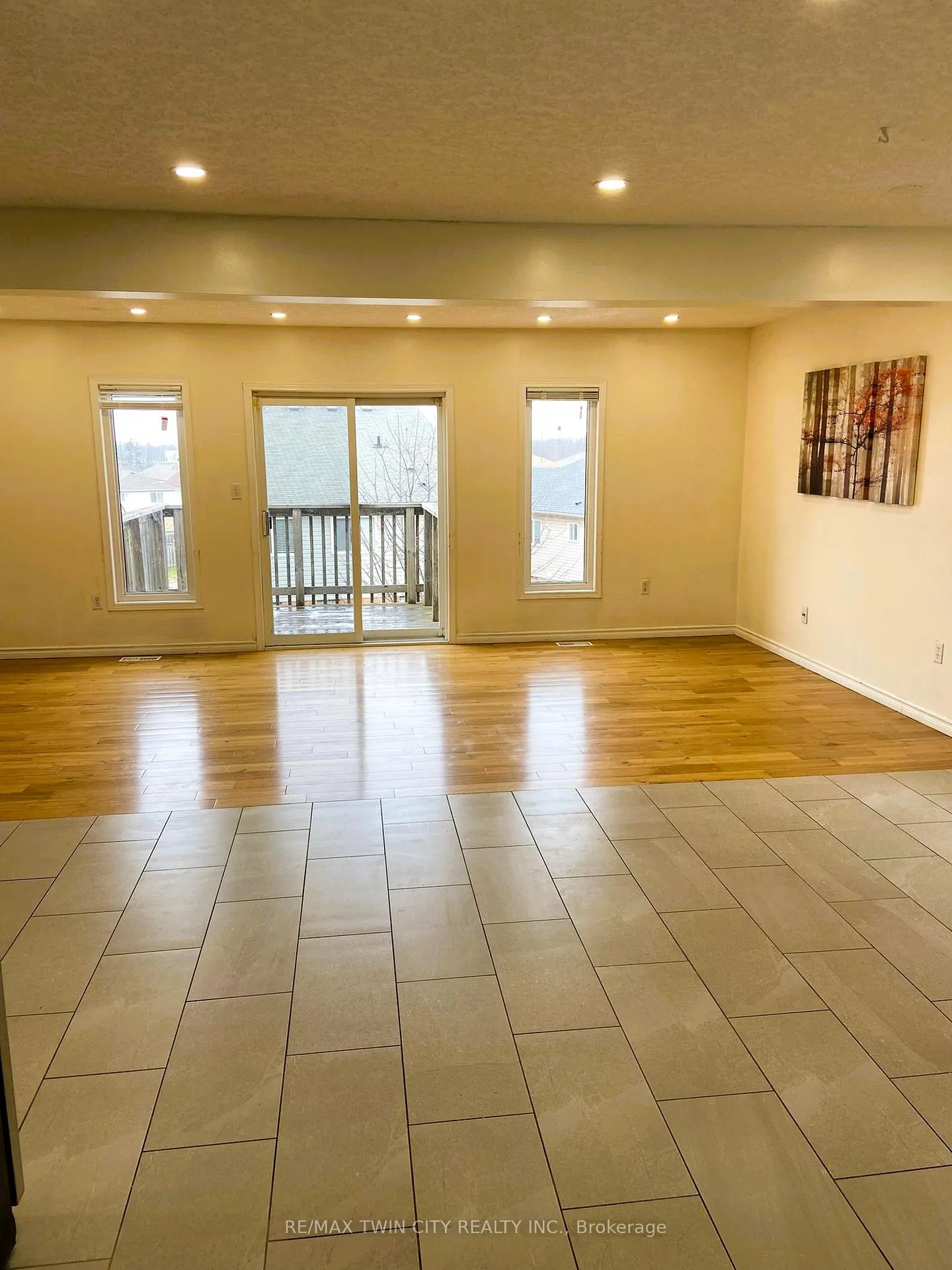 Photo 6 of Unit UPPER, 490 Activa Avenue, Kitchener, Larentian West — HOMEH