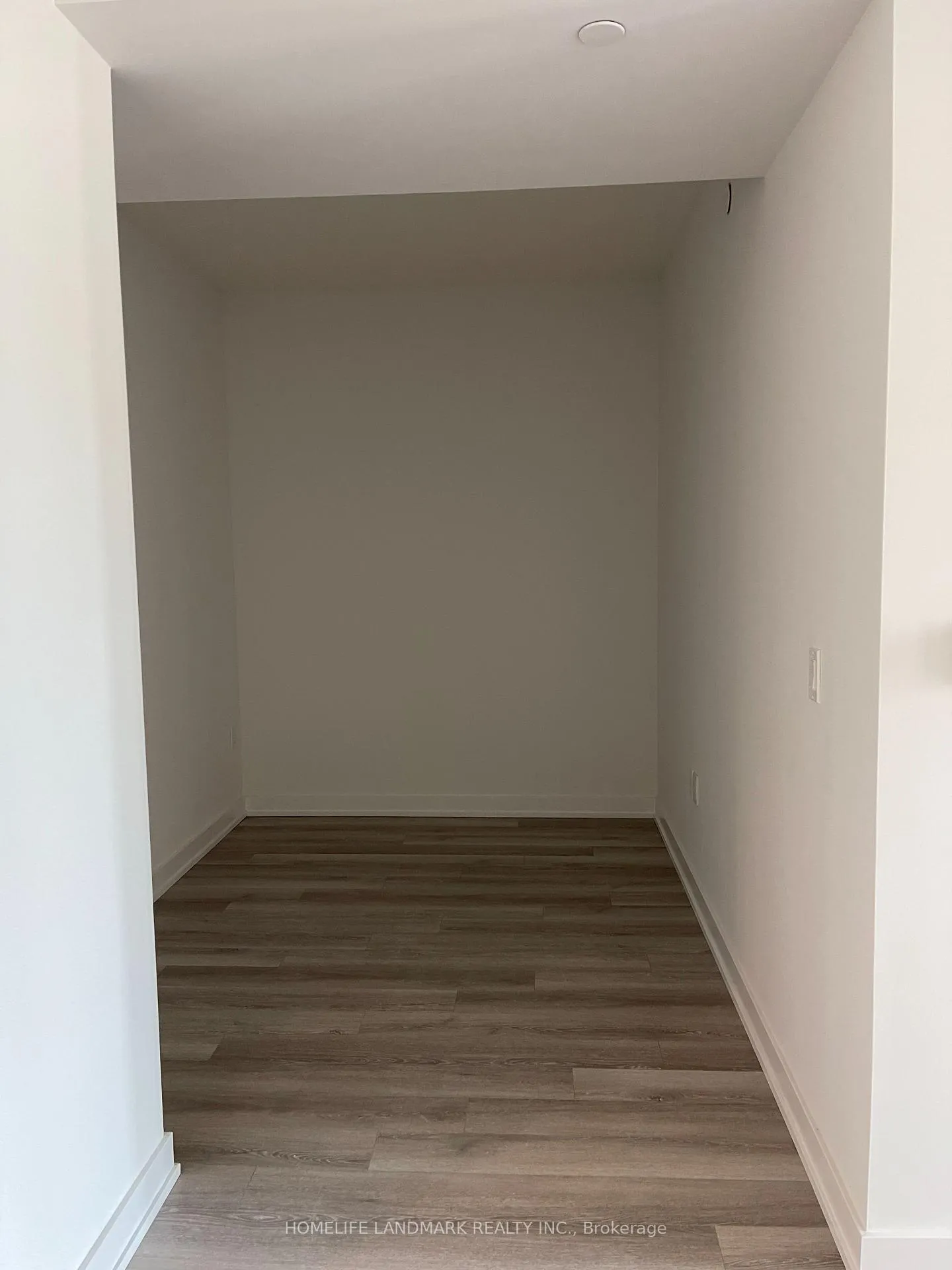 Photo 6 of Unit 1701, 238 Simcoe Street, Toronto, University — HOMEH