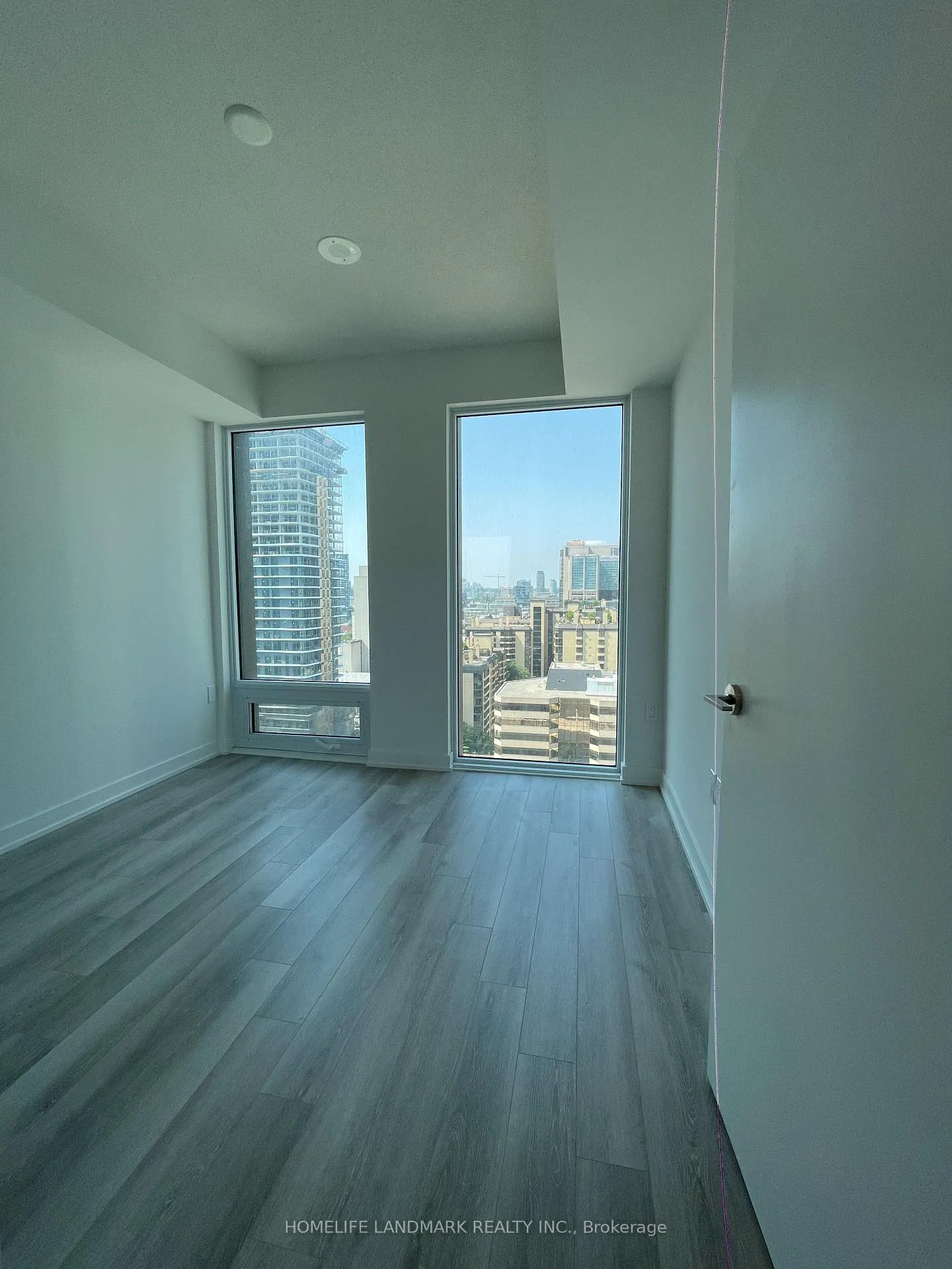 Photo 9 of Unit 1701, 238 Simcoe Street, Toronto, University — HOMEH