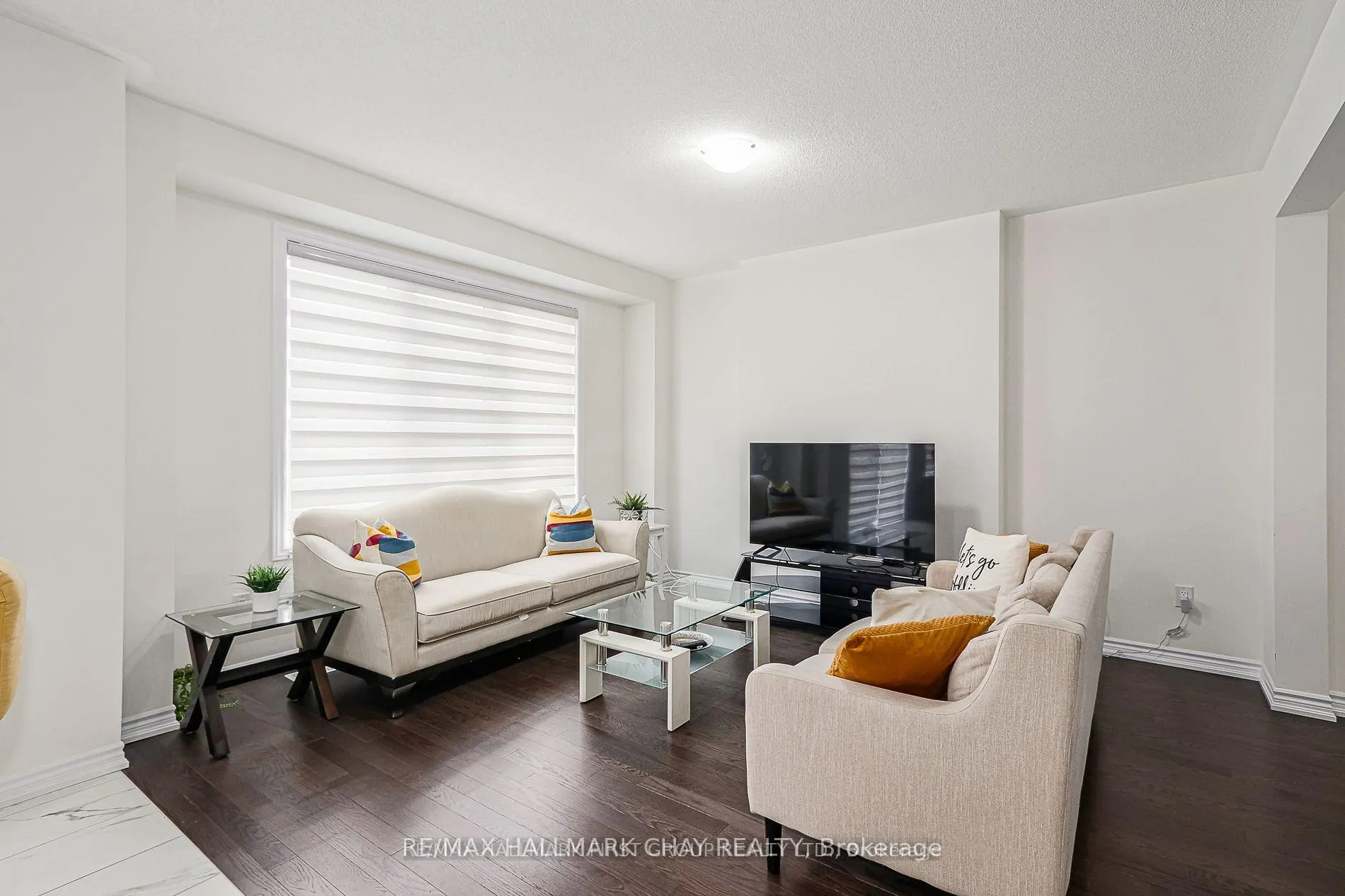 Photo 8 of 74 Nicort Road, Wasaga Beach — HOMEH