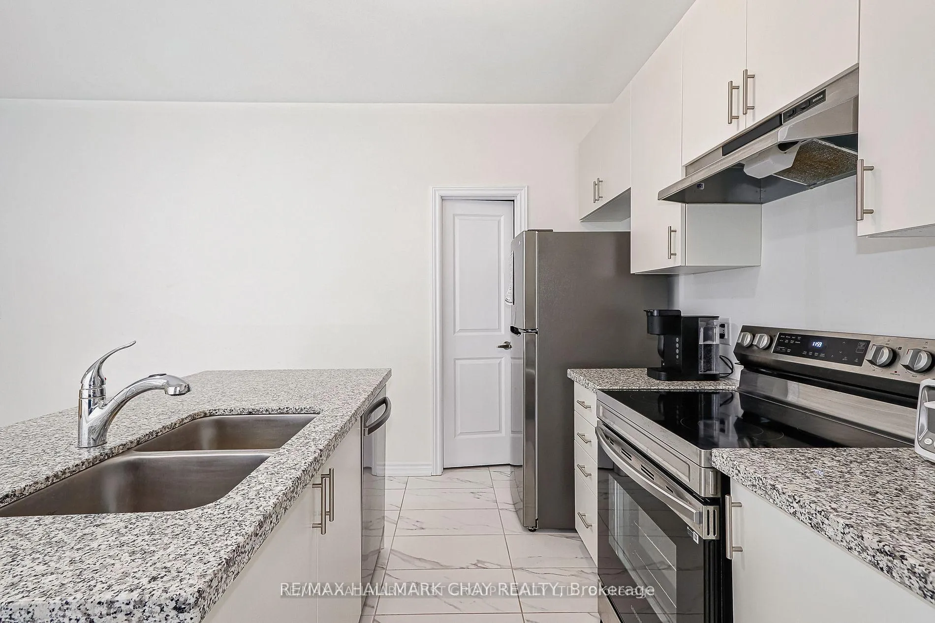 Photo 12 of 74 Nicort Road, Wasaga Beach — HOMEH