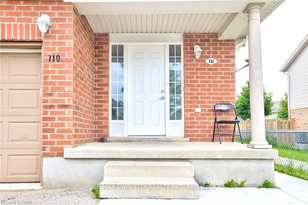 Photo 2 of 110 Commonwealth Street, Kitchener, Larentian West — HOMEH