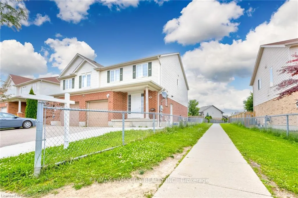 Photo 31 of 110 Commonwealth Street, Kitchener, Larentian West — HOMEH