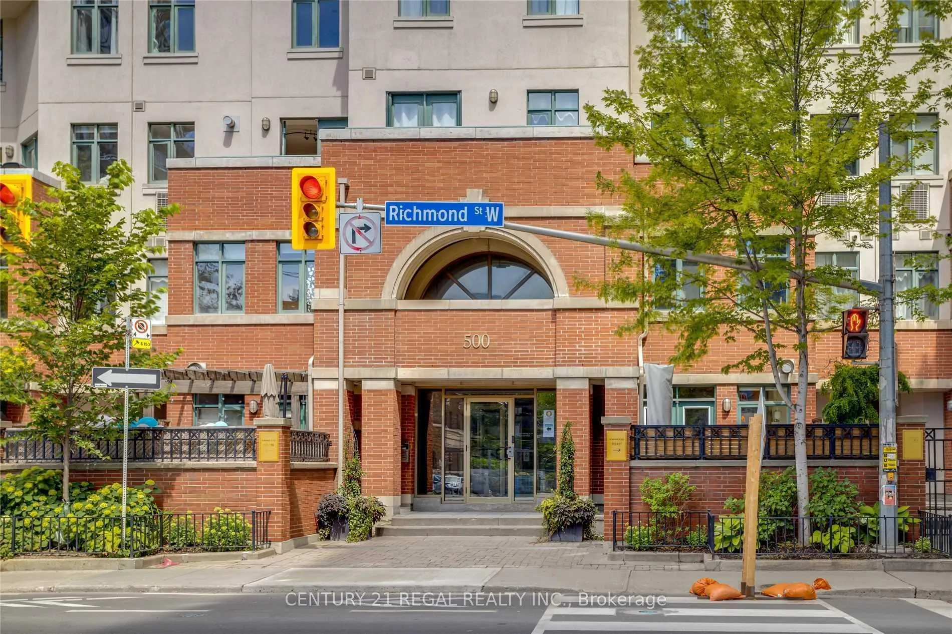 Photo 2 of Unit Ph24, 500 Richmond Street W, Toronto, Waterfront Communities — HOMEH