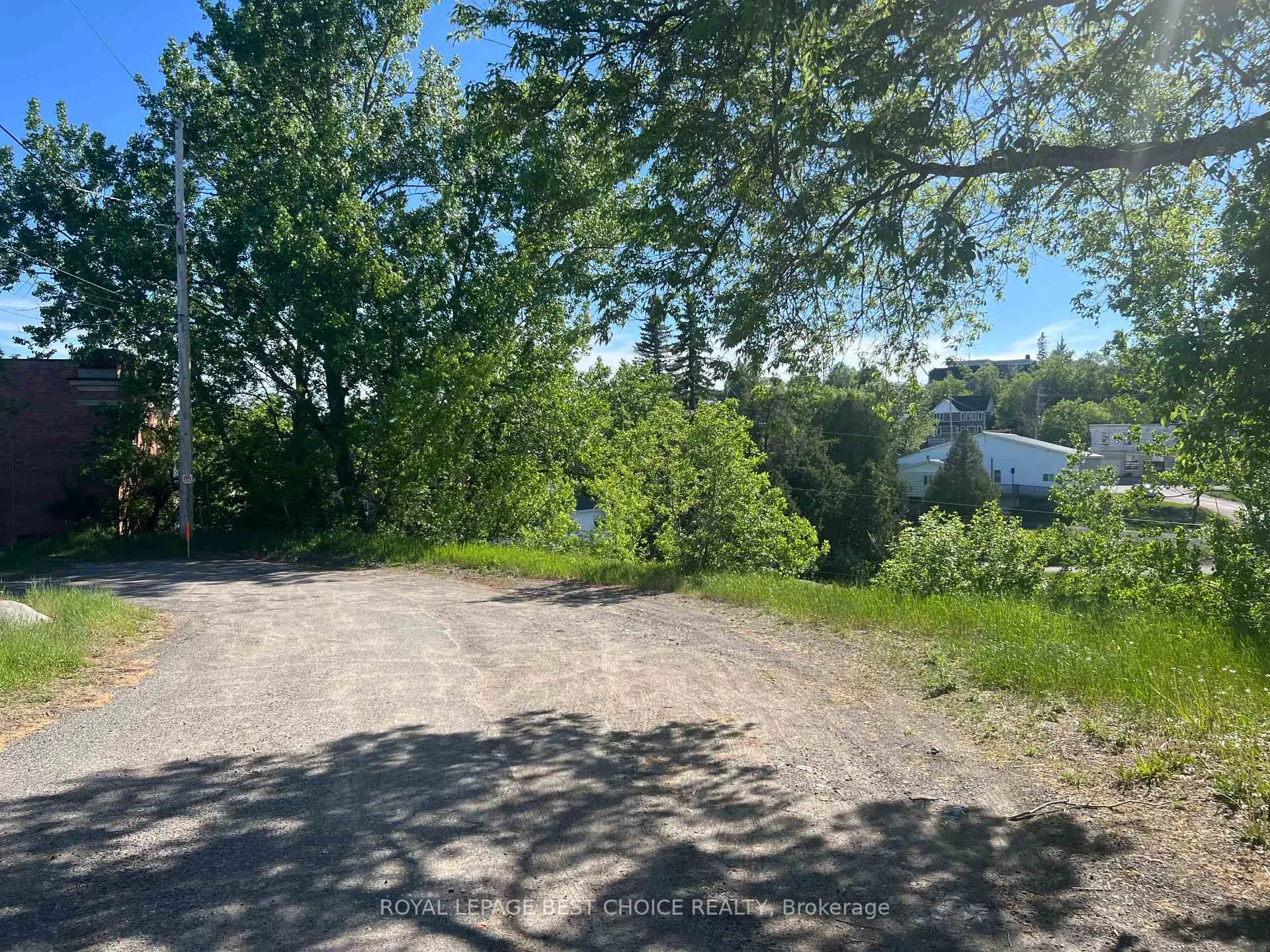 Photo 3 of 17 Argentite Street, Cobalt — HOMEH