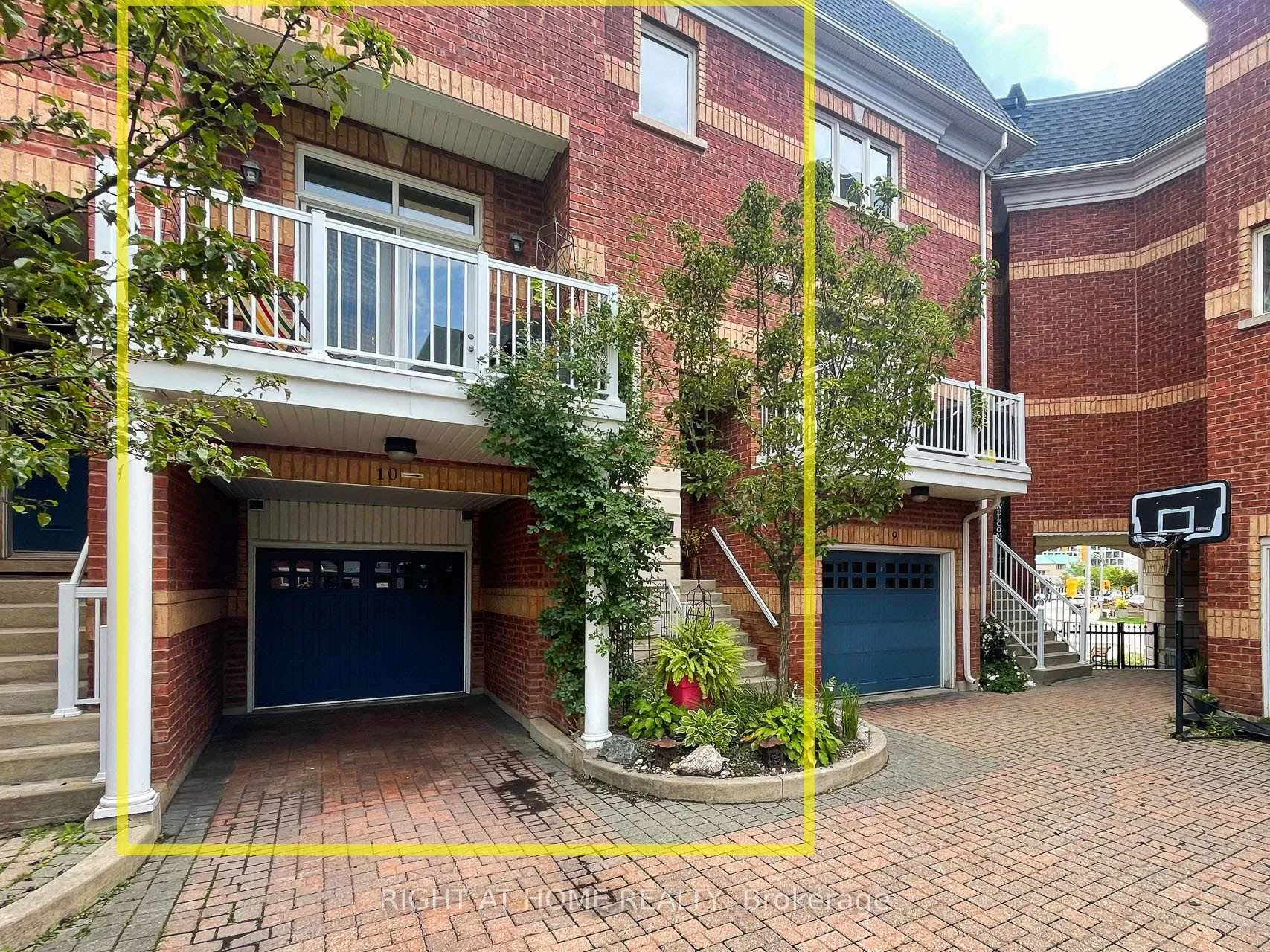 Photo 10 of Unit 10, 120 Bronte Road, Oakville, Bronte — HOMEH