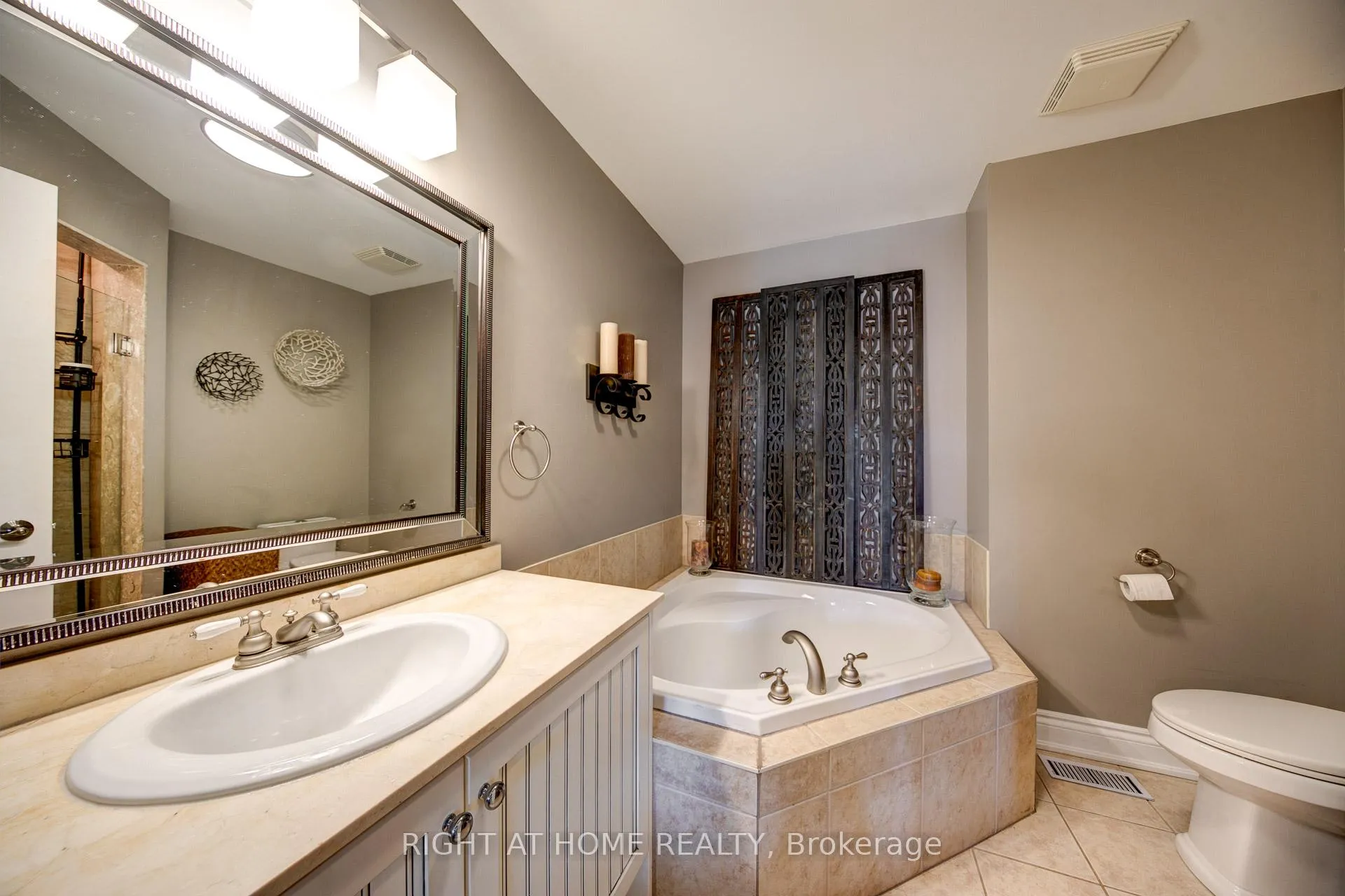 Photo 26 of Unit 10, 120 Bronte Road, Oakville, Bronte — HOMEH