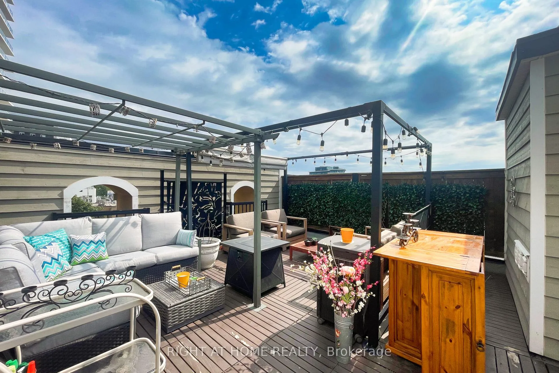 Photo 30 of Unit 10, 120 Bronte Road, Oakville, Bronte — HOMEH