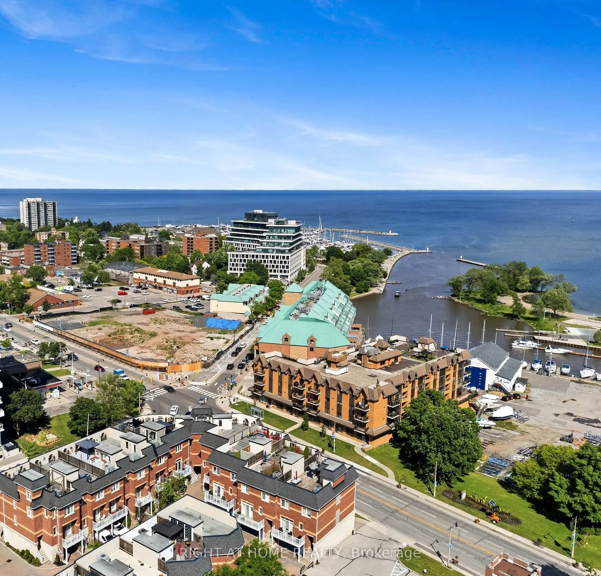 Photo 50 of Unit 10, 120 Bronte Road, Oakville, Bronte — HOMEH