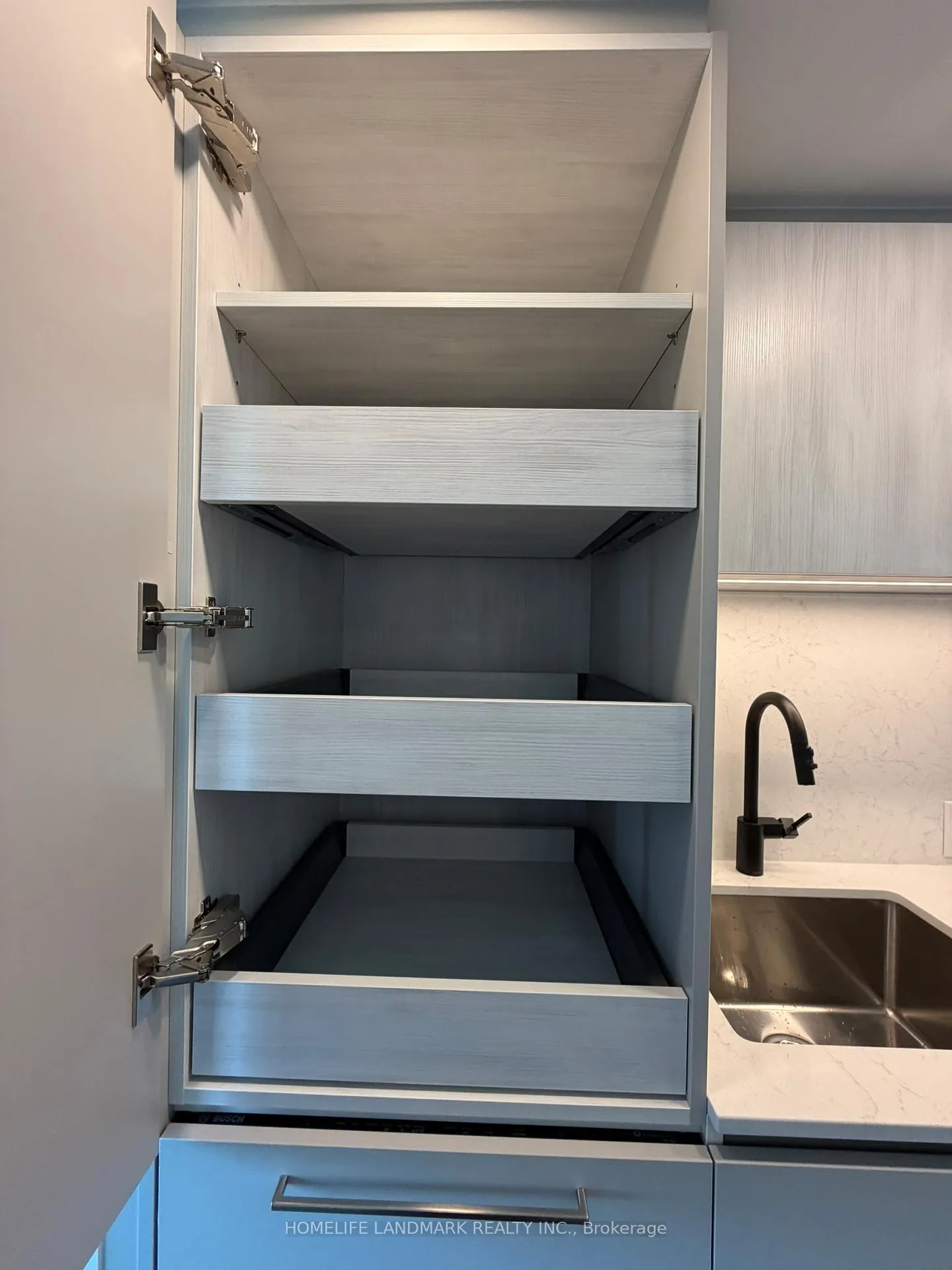 Photo 7 of Unit 2208, 609 Sherbourne Street, Toronto, North St. James Town — HOMEH