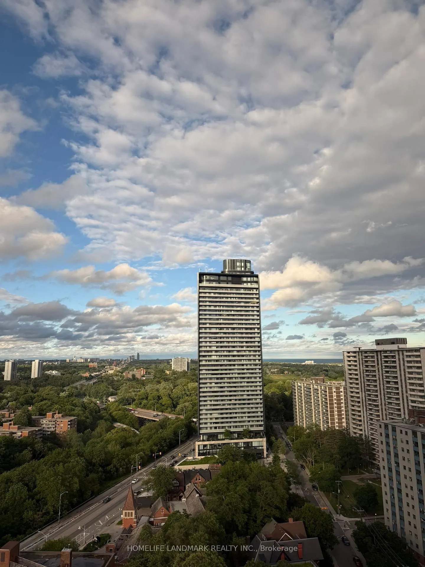 Photo 19 of Unit 2208, 609 Sherbourne Street, Toronto, North St. James Town — HOMEH