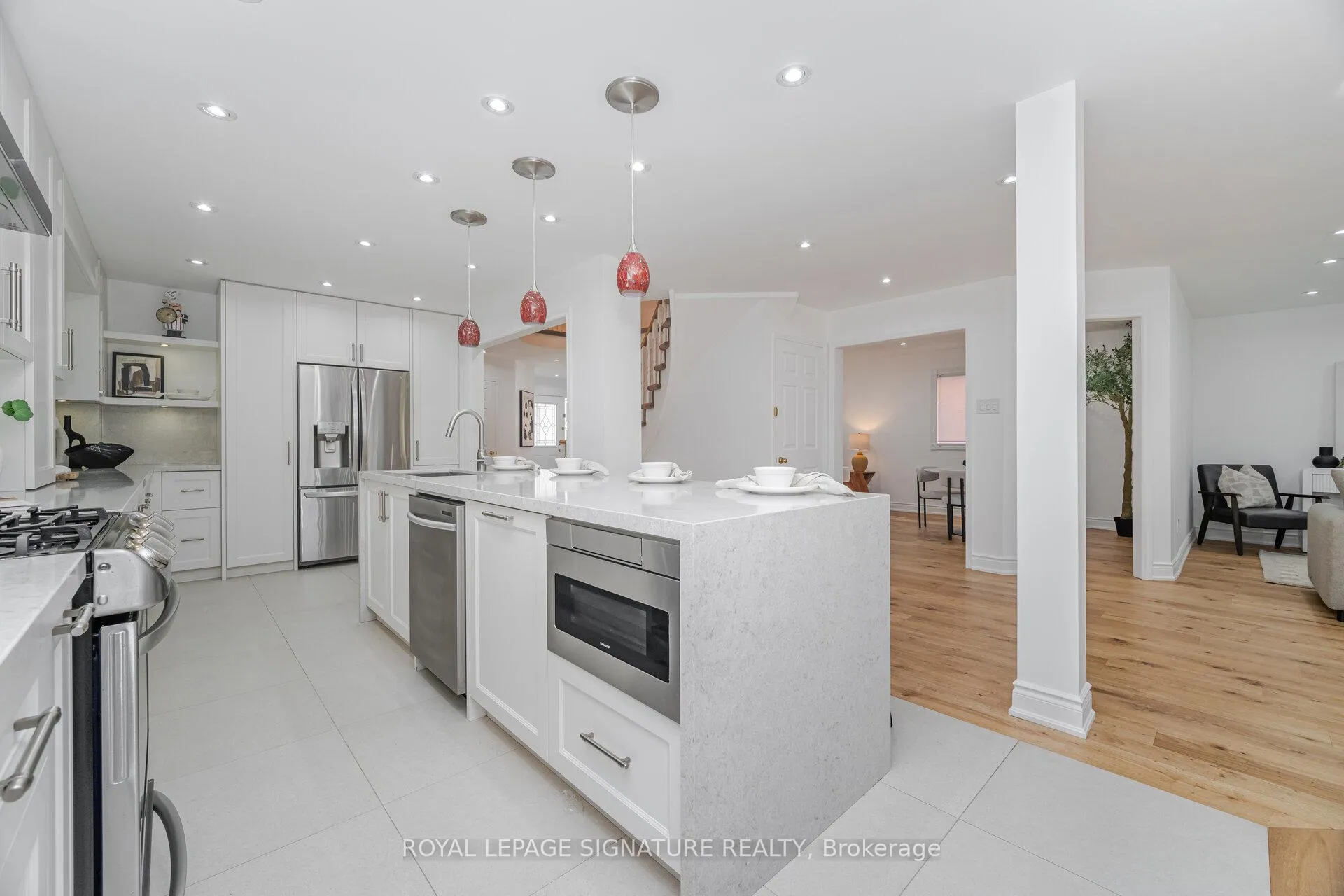 Photo 17 of 5217 Fallingbrook Drive, Mississauga, East Credit — HOMEH