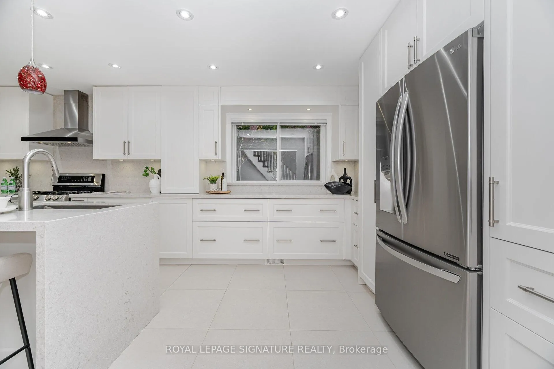 Photo 18 of 5217 Fallingbrook Drive, Mississauga, East Credit — HOMEH