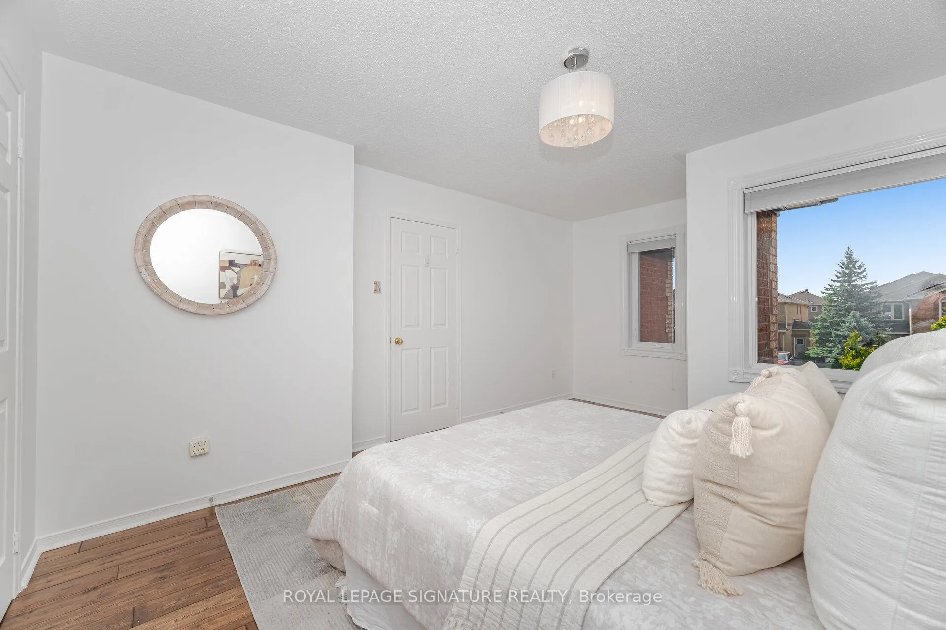 Photo 39 of 5217 Fallingbrook Drive, Mississauga, East Credit — HOMEH