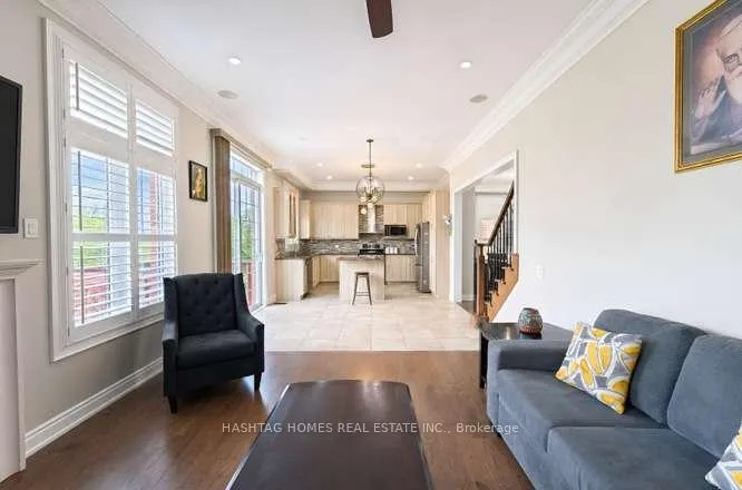 Photo 12 of 13 Ross Drive, Brampton, Sandringham-Wellington — HOMEH