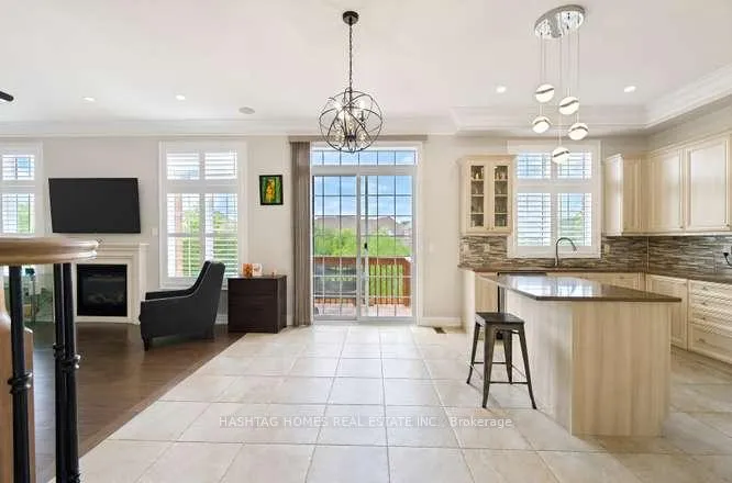 Photo 17 of 13 Ross Drive, Brampton, Sandringham-Wellington — HOMEH