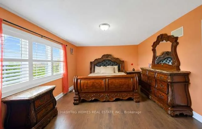 Photo 24 of 13 Ross Drive, Brampton, Sandringham-Wellington — HOMEH