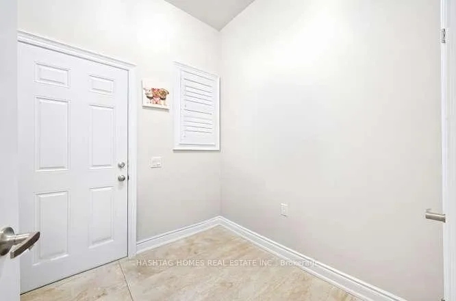 Photo 35 of 13 Ross Drive, Brampton, Sandringham-Wellington — HOMEH