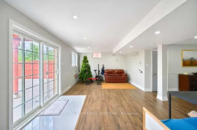 Photo 37 of 13 Ross Drive, Brampton, Sandringham-Wellington — HOMEH