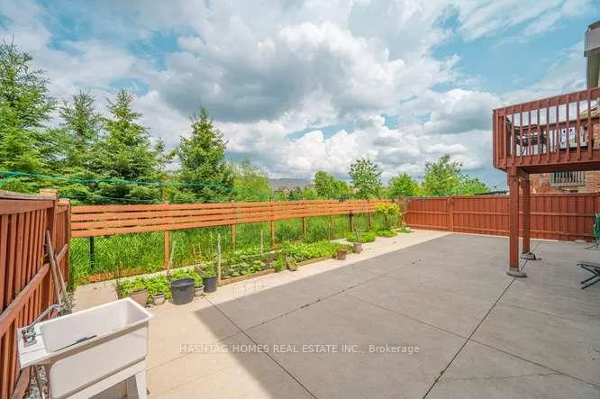 Photo 47 of 13 Ross Drive, Brampton, Sandringham-Wellington — HOMEH