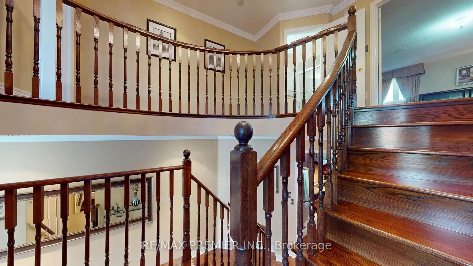 Photo 9 of 28 Osprey Drive, Vaughan, Vellore Village — HOMEH