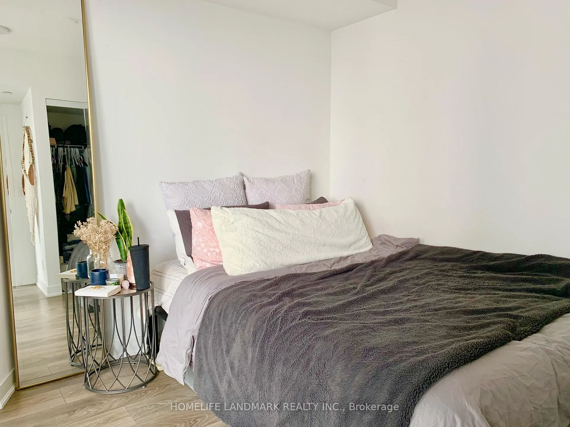 Photo 11 of Unit 1201, 88 Harbour Street, Toronto, Waterfront Communities — HOMEH