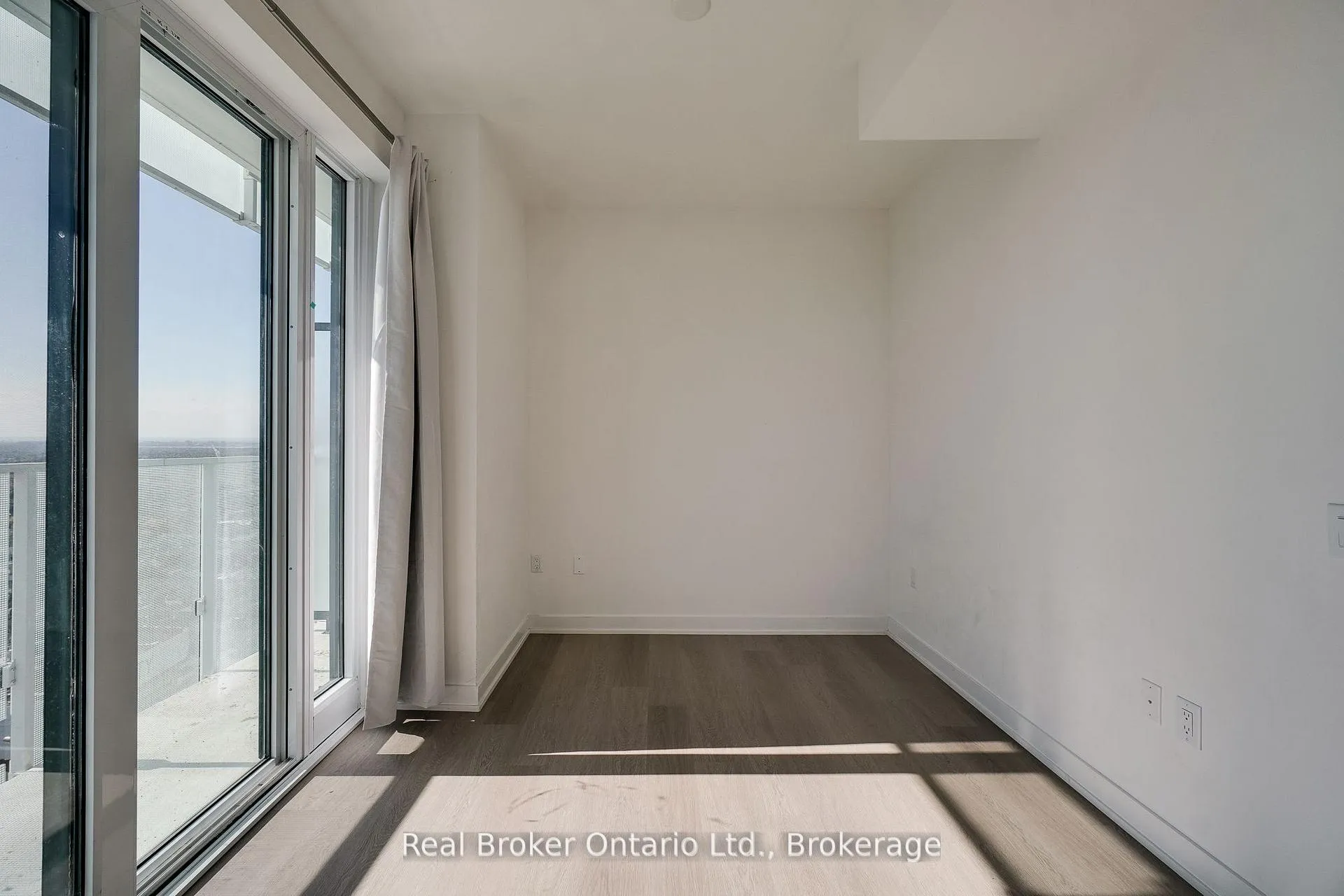 Photo 14 of Unit 3009, 3883 Quartz Road S, Mississauga, City Centre — HOMEH