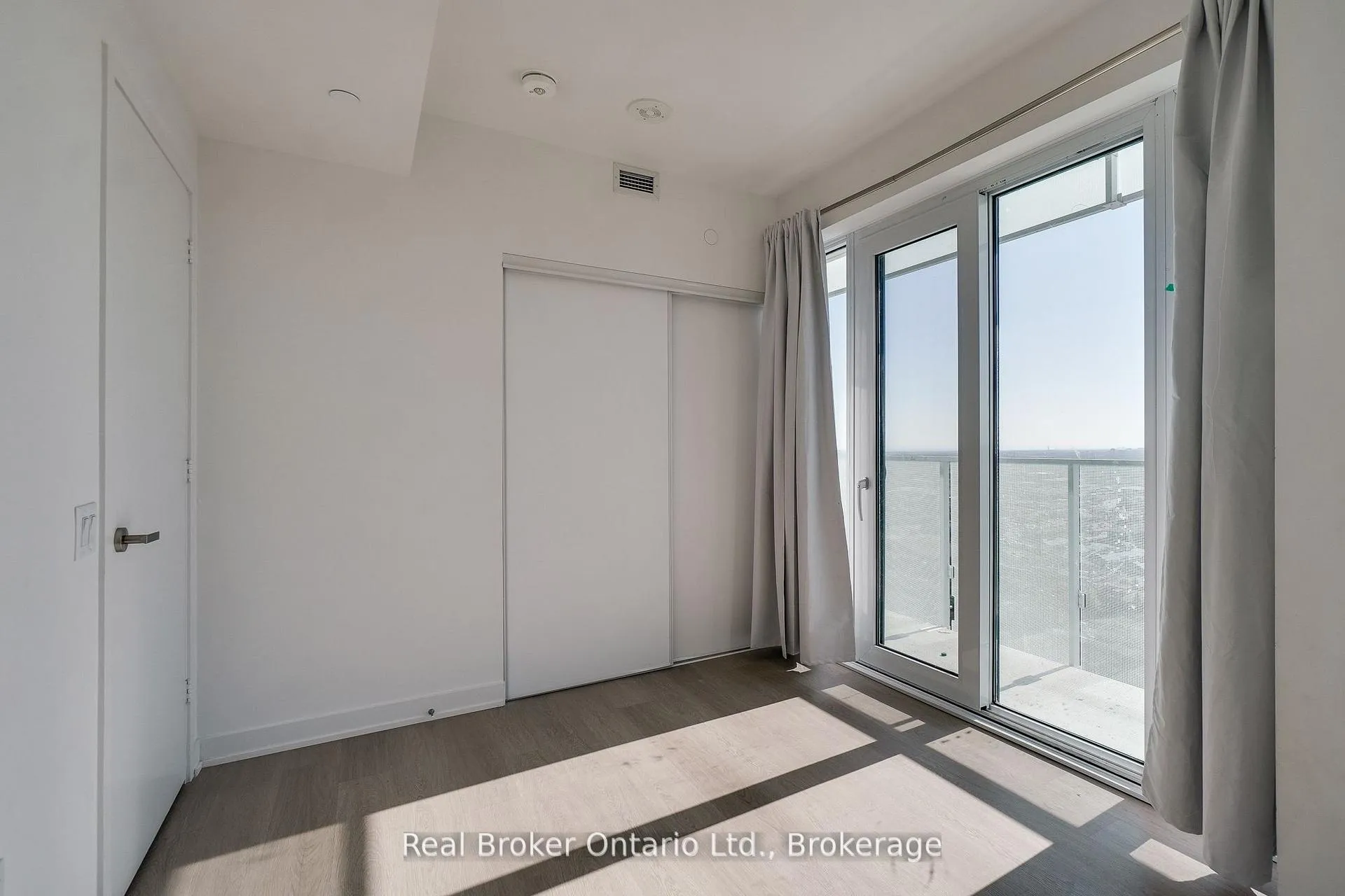 Photo 15 of Unit 3009, 3883 Quartz Road S, Mississauga, City Centre — HOMEH