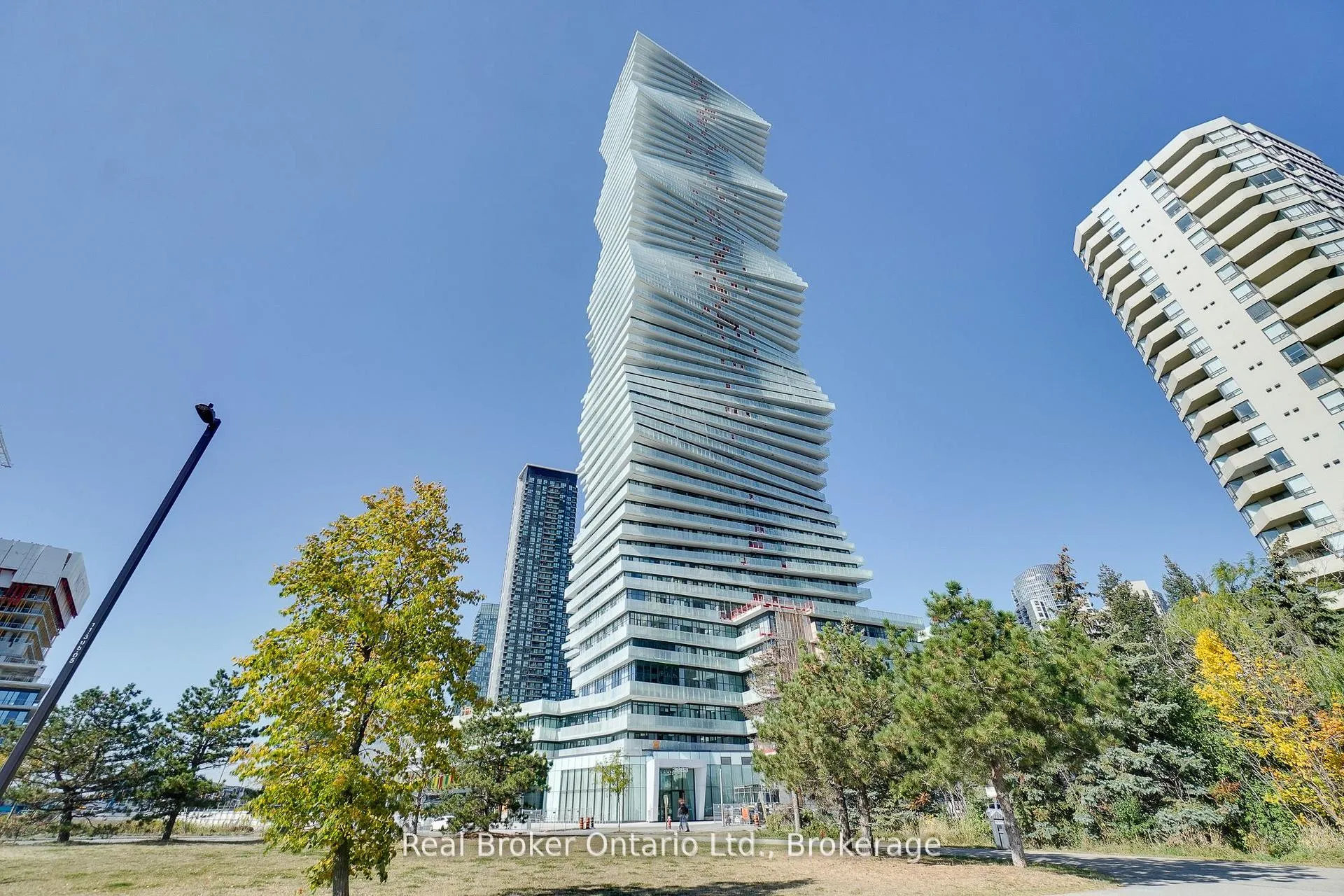Photo 20 of Unit 3009, 3883 Quartz Road S, Mississauga, City Centre — HOMEH