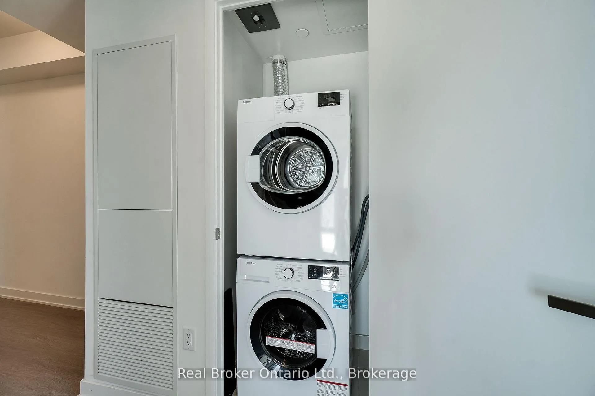 Photo 25 of Unit 3009, 3883 Quartz Road S, Mississauga, City Centre — HOMEH