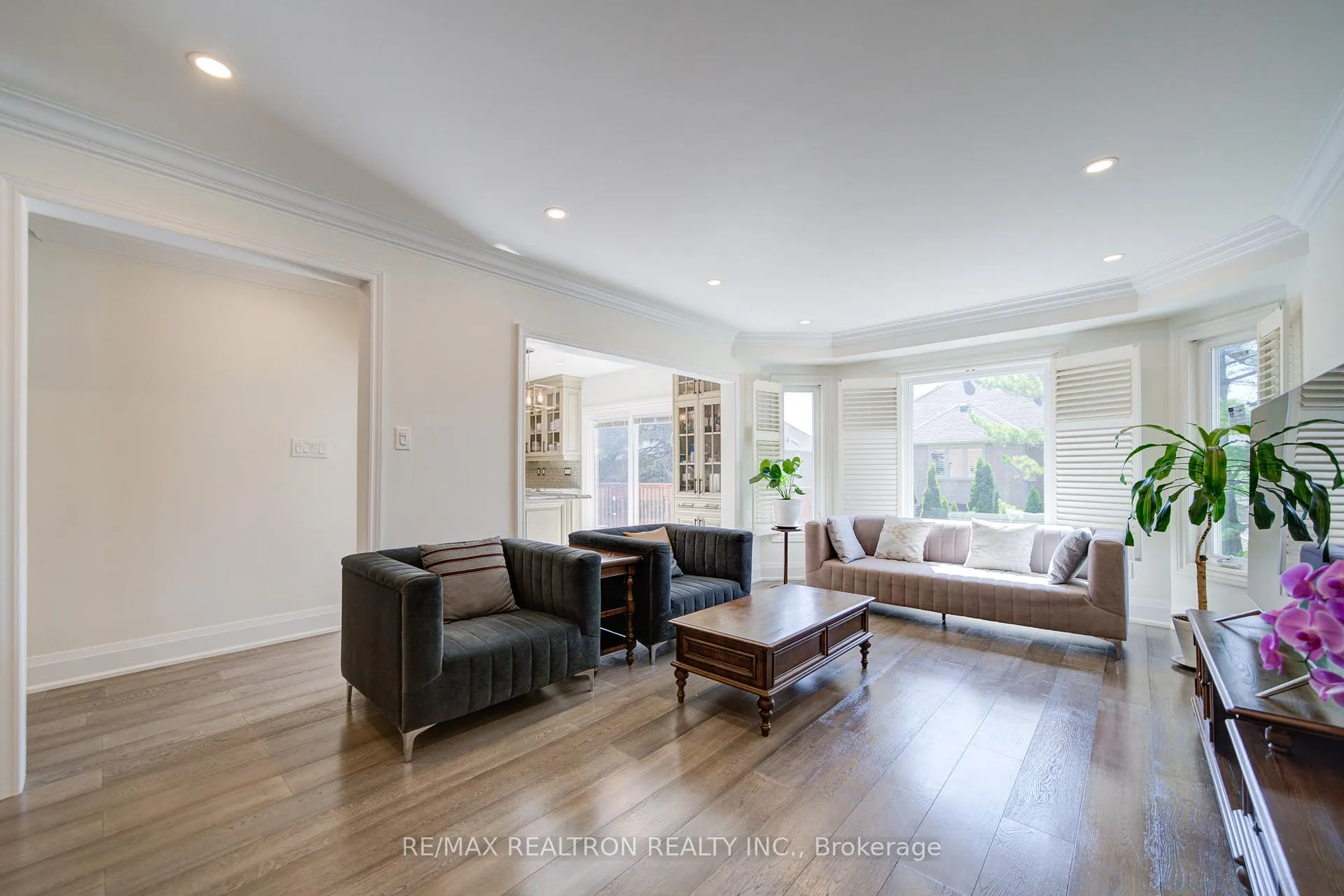 Photo 12 of 32 Dumfries Drive, Markham, Cachet — HOMEH