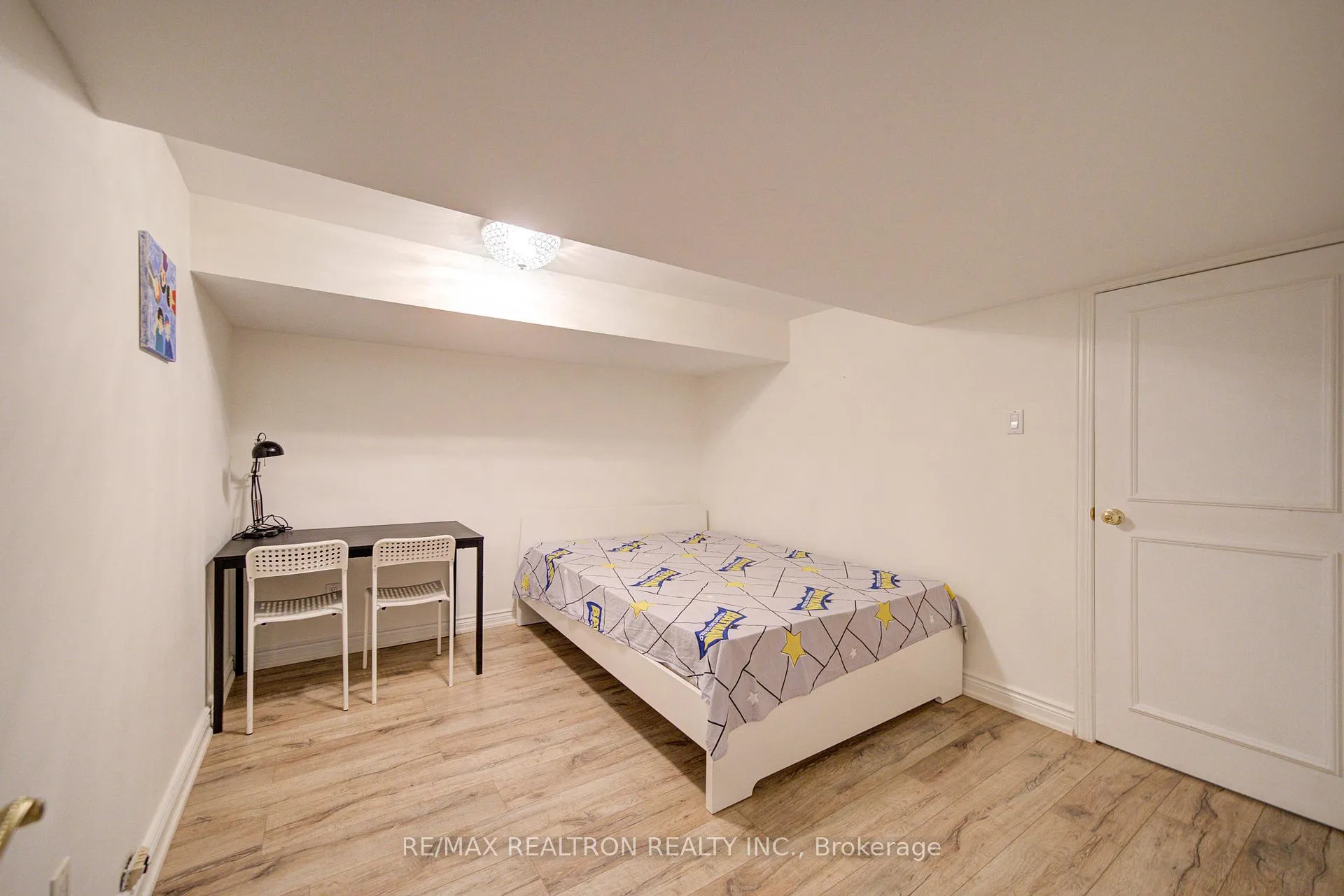 Photo 30 of 32 Dumfries Drive, Markham, Cachet — HOMEH