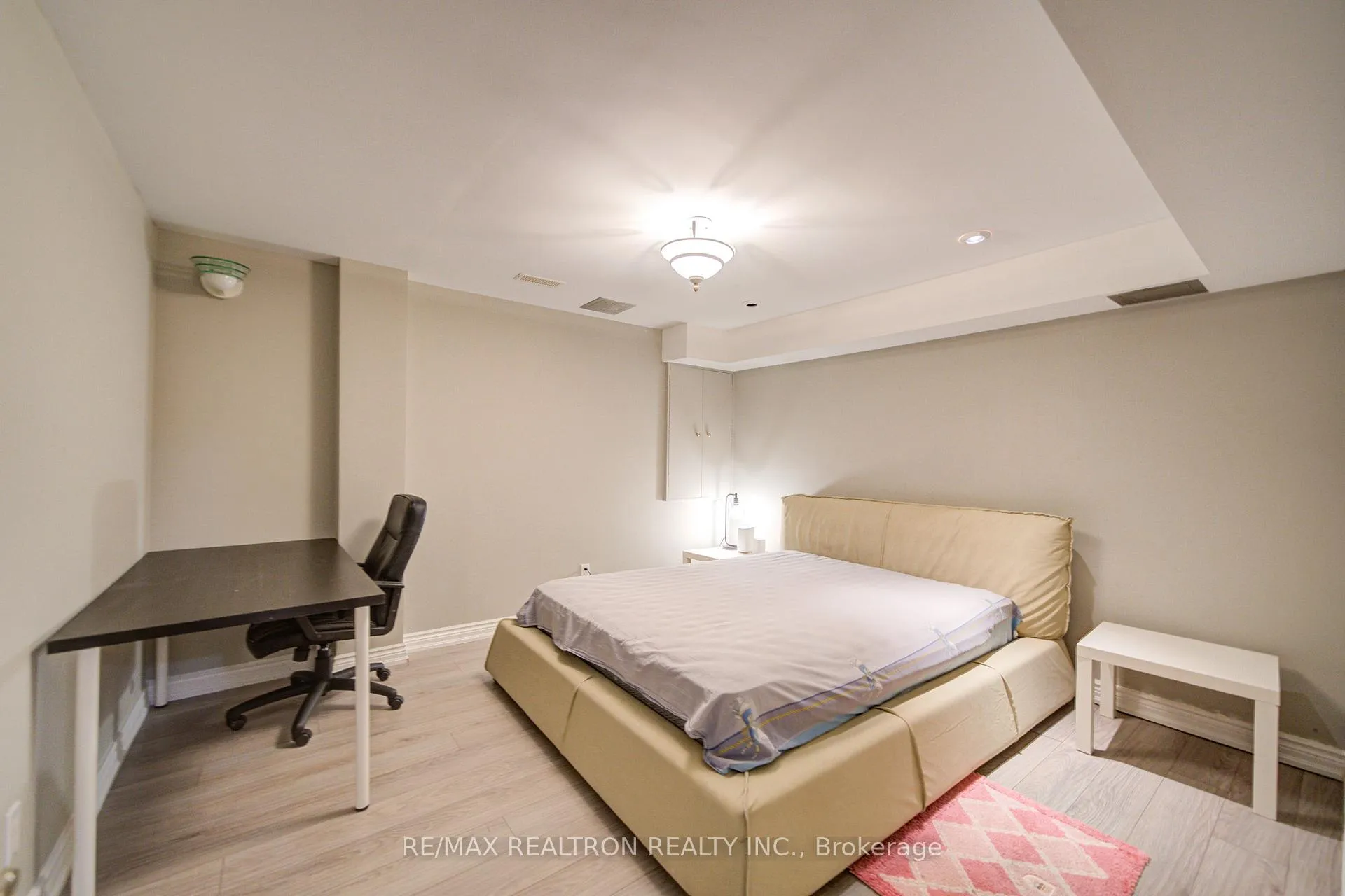 Photo 31 of 32 Dumfries Drive, Markham, Cachet — HOMEH