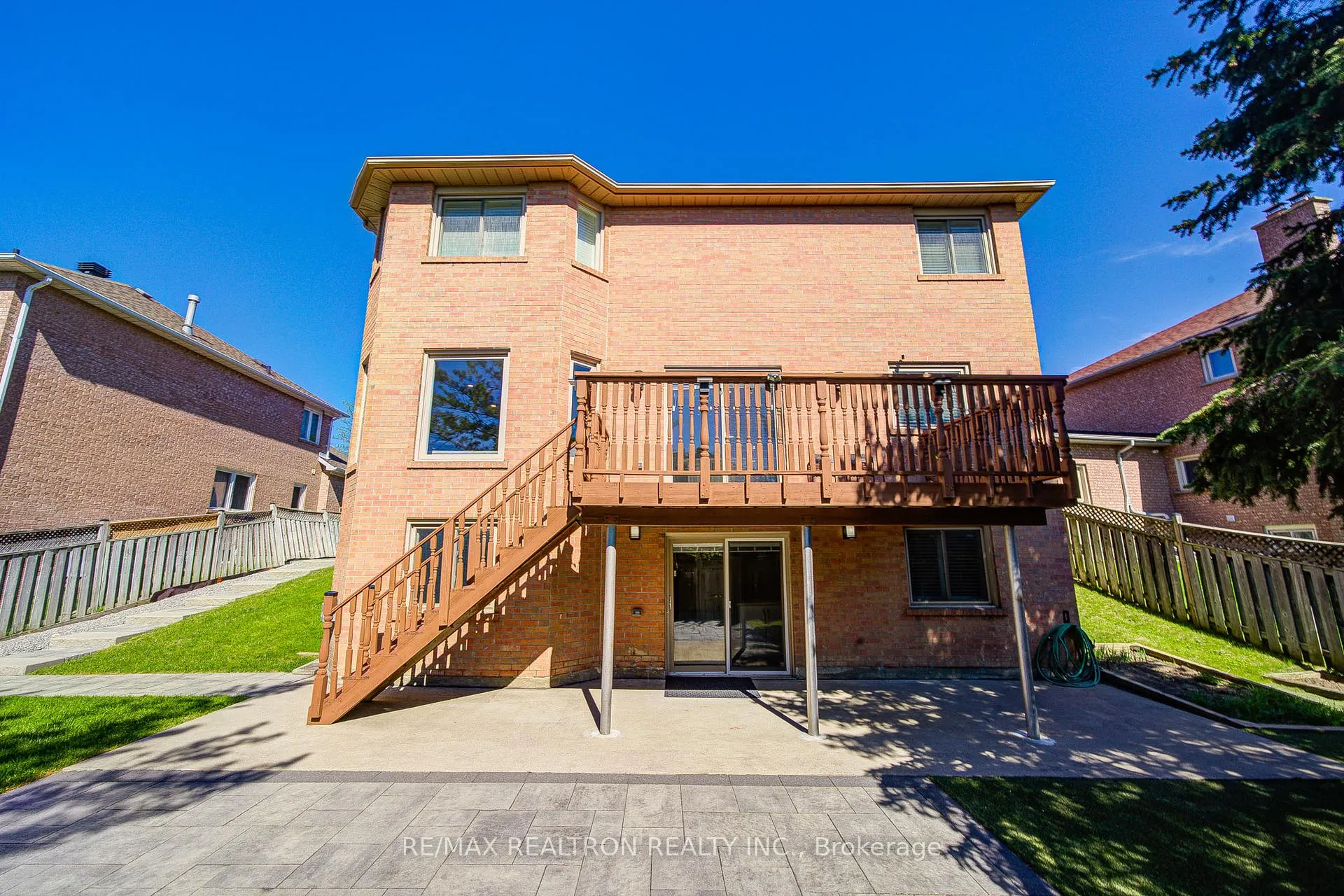 Photo 37 of 32 Dumfries Drive, Markham, Cachet — HOMEH