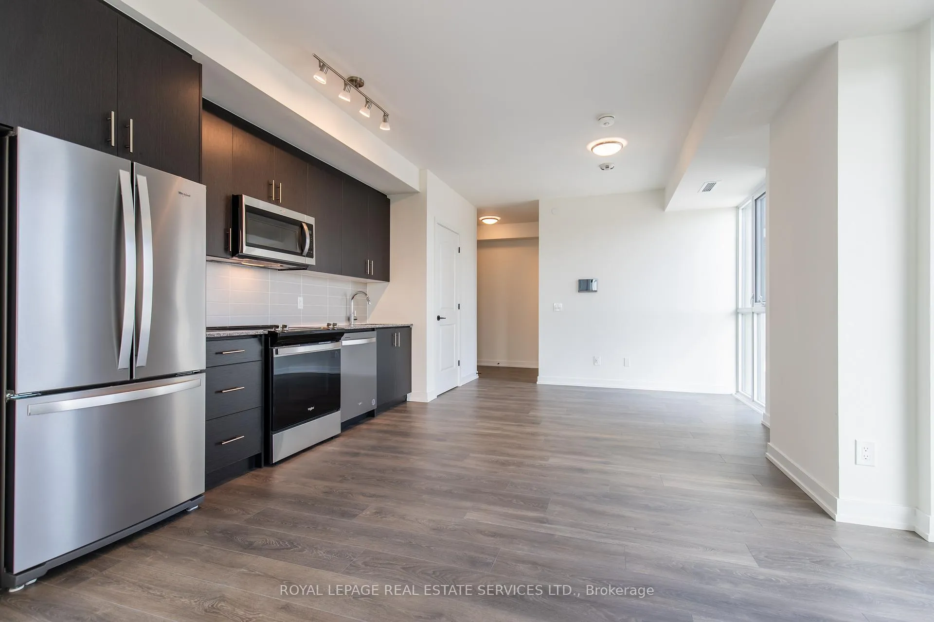 Photo 5 of Unit 410, 335 Wheat Boom Drive, Oakville, Joshua Meadows — HOMEH