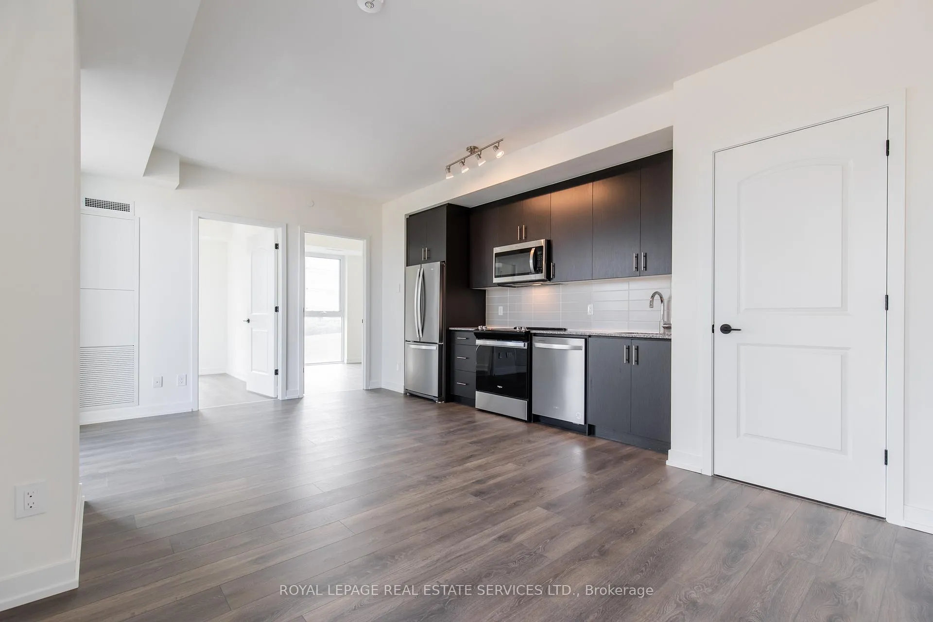 Photo 7 of Unit 410, 335 Wheat Boom Drive, Oakville, Joshua Meadows — HOMEH